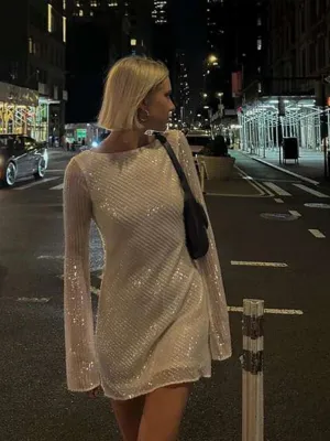 Bella - Sparkling dress with open back