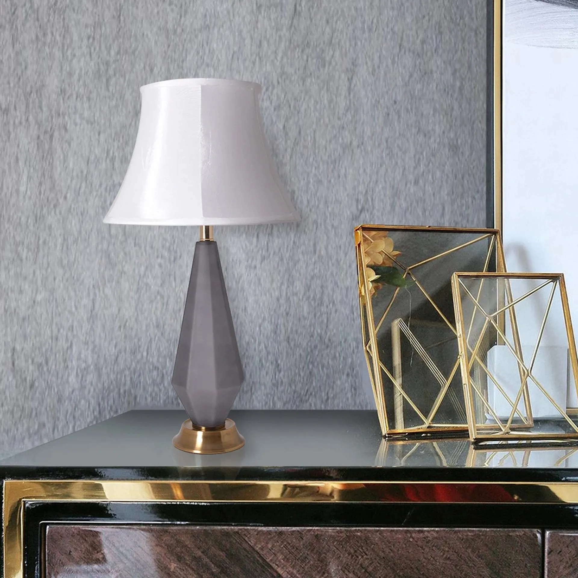 Diamant Big Faceted Frosted Glass Table Lamp 27" - Gray/Off White (Set of 2)