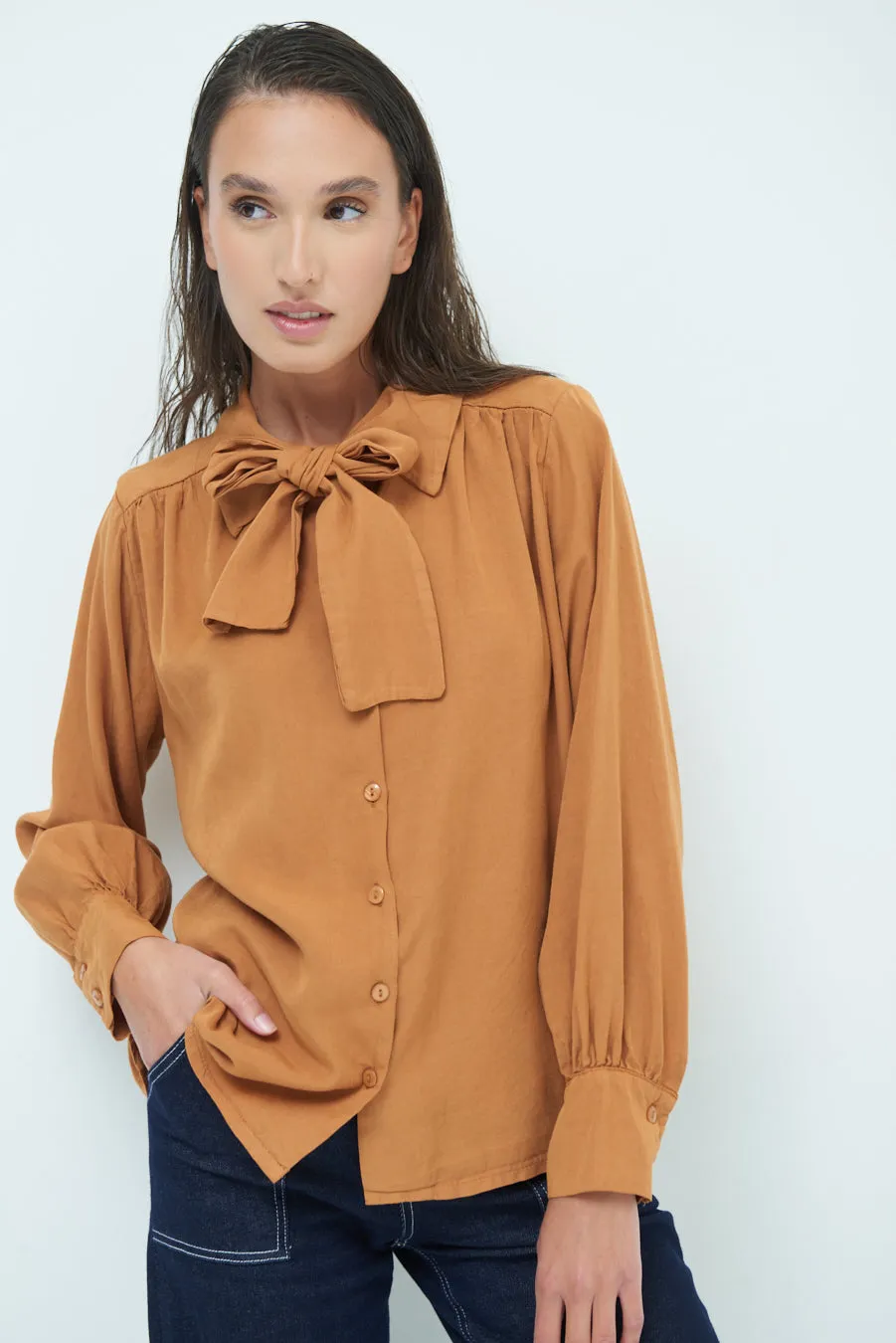 Elegant blouse with bow-tie detail wholesale