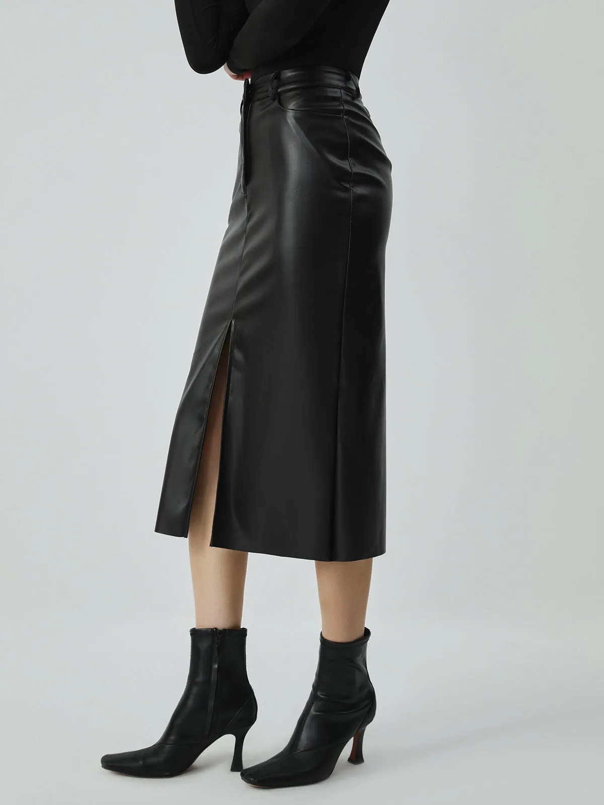 Faux Leather Graceful Pockets Midi Skirt