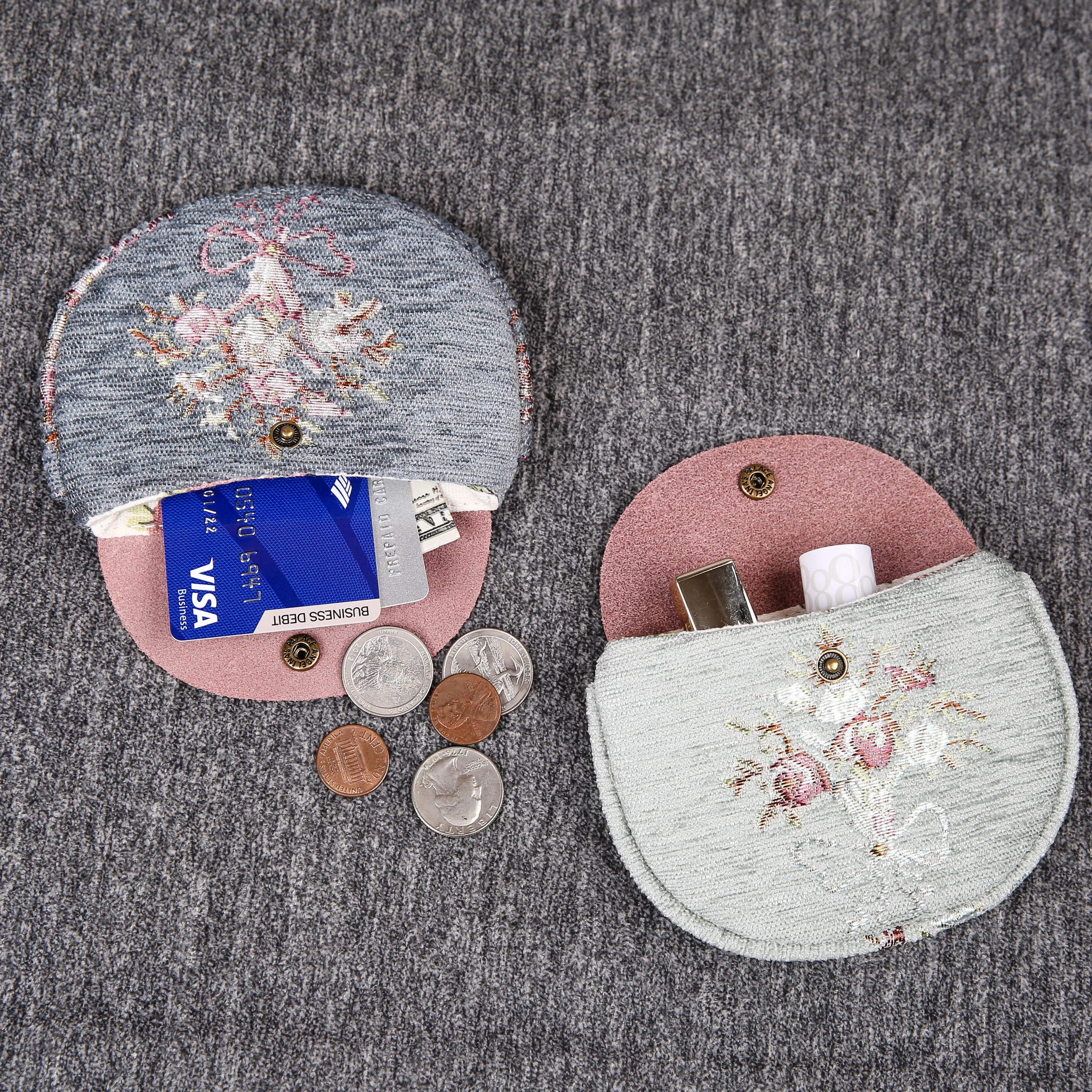 Minimalist Style Leather Carpet Coin Purse<br>Bouquet Pattern