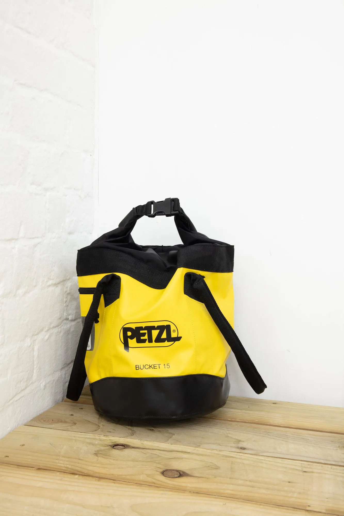 Petzl - Bucket (2022)