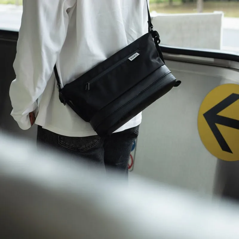 Play in Motion | Master Kase Sling Bag to carry the Nintendo Switch