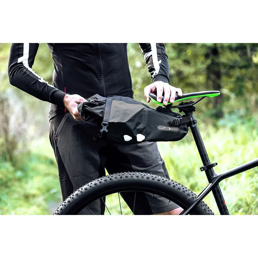 Saddle-Bag Seat Bag - 4.1L Black Matte