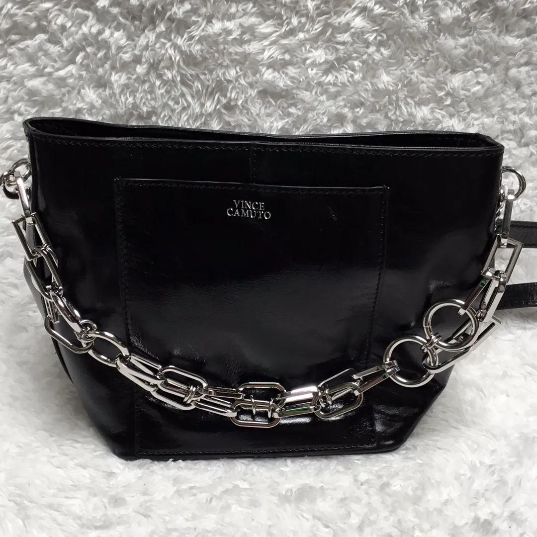 Vince Camuto Leather Bucket Bag with Chain Strap - Ivy Nero,