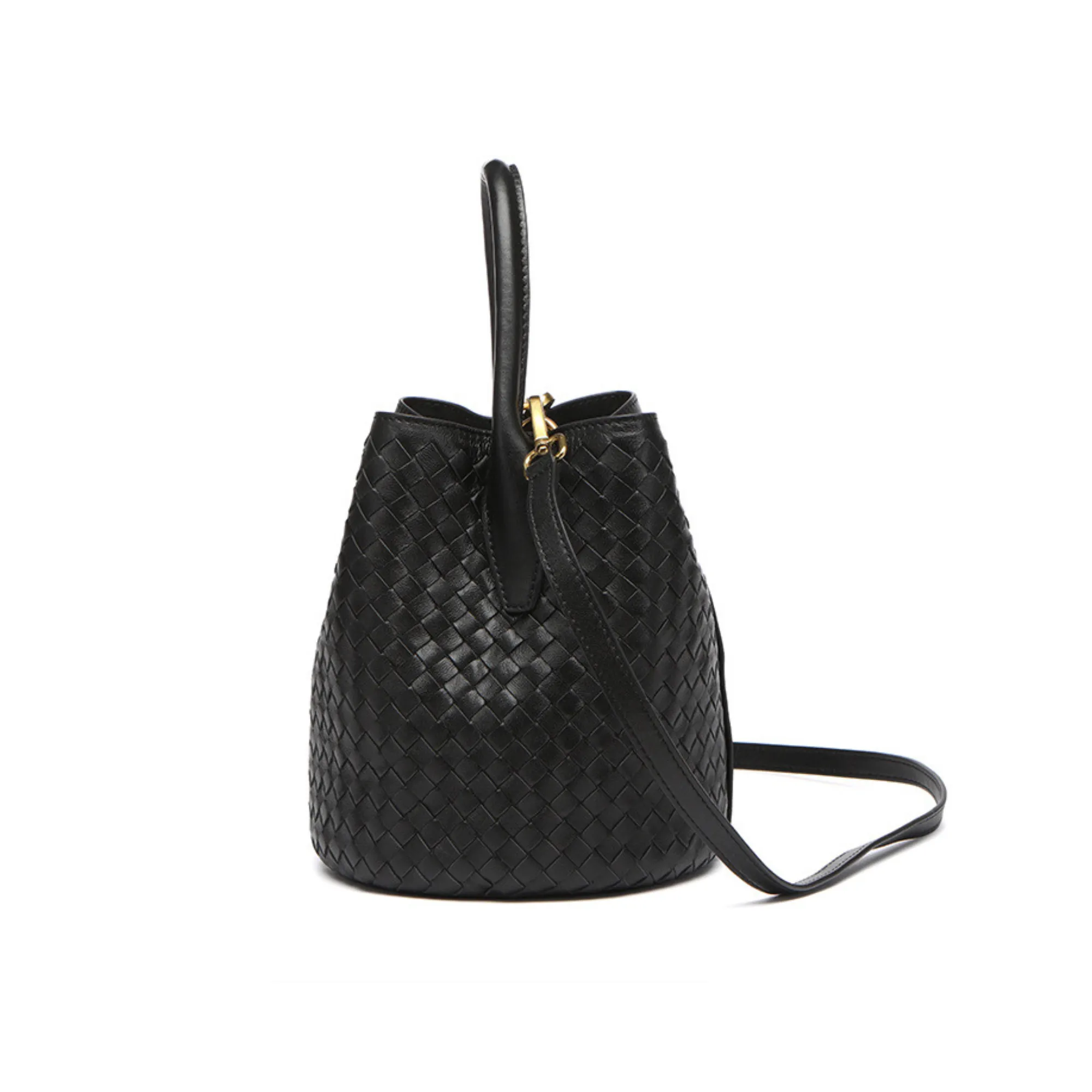 Woven Bucket Bag in Sheepskin Leather