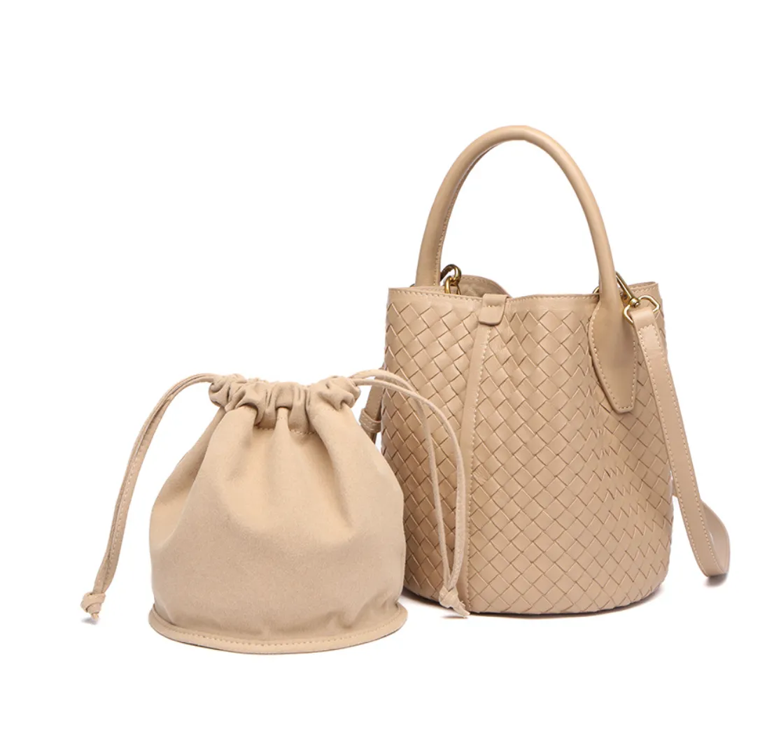 Woven Bucket Bag in Sheepskin Leather