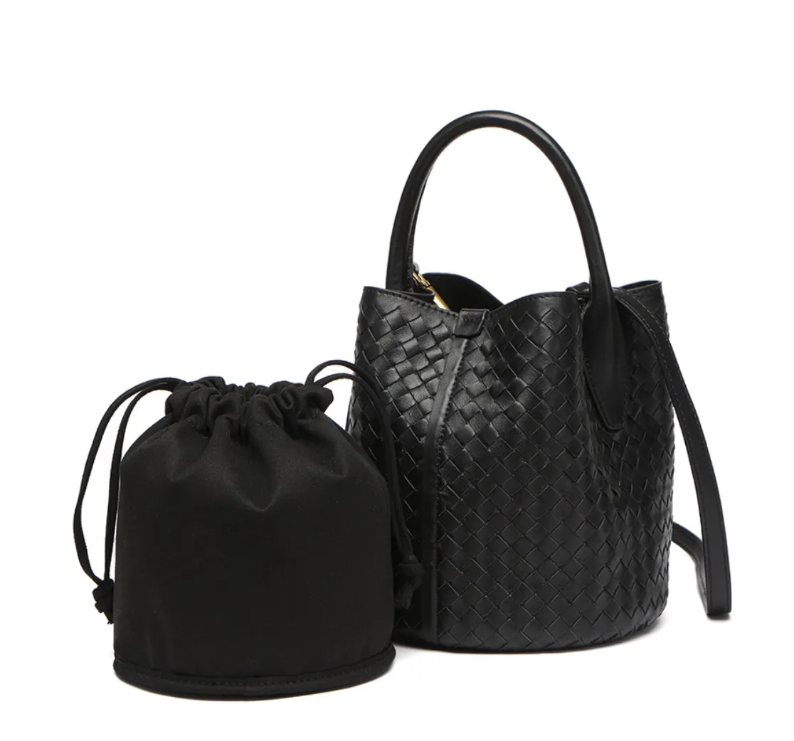 Woven Bucket Bag in Sheepskin Leather